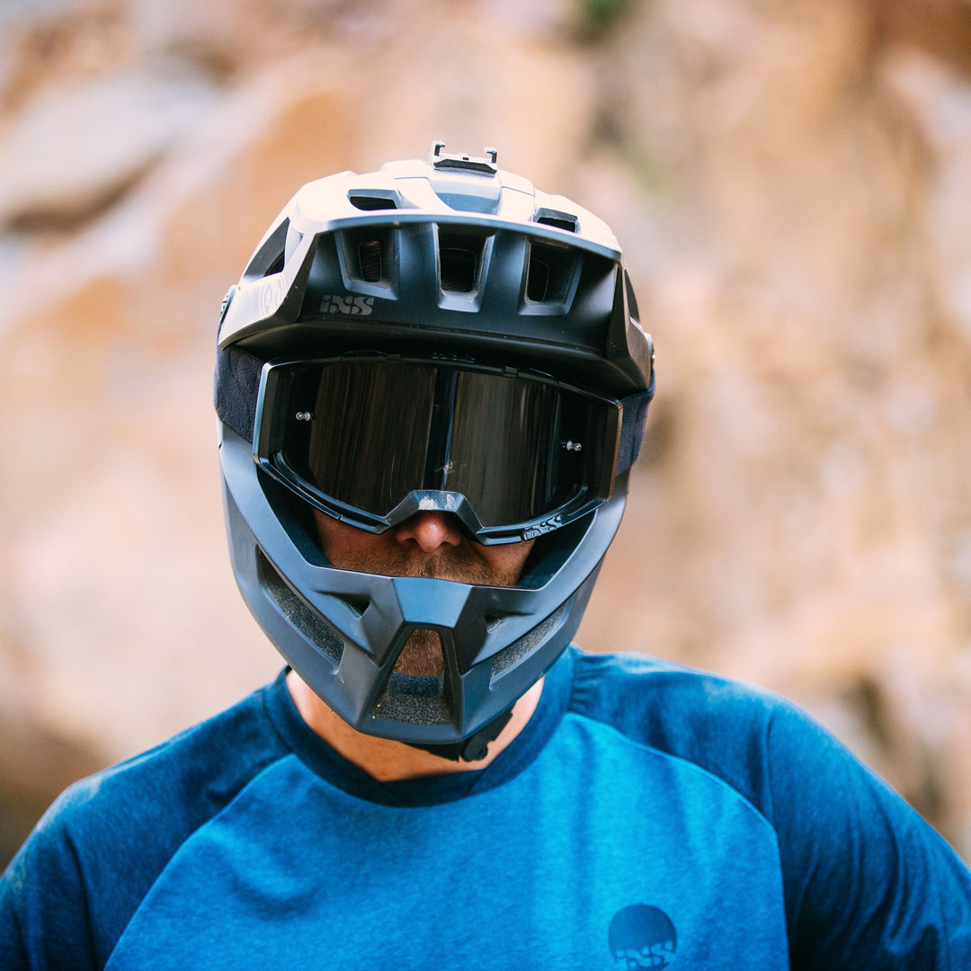 iXS Trigger FF Helmet